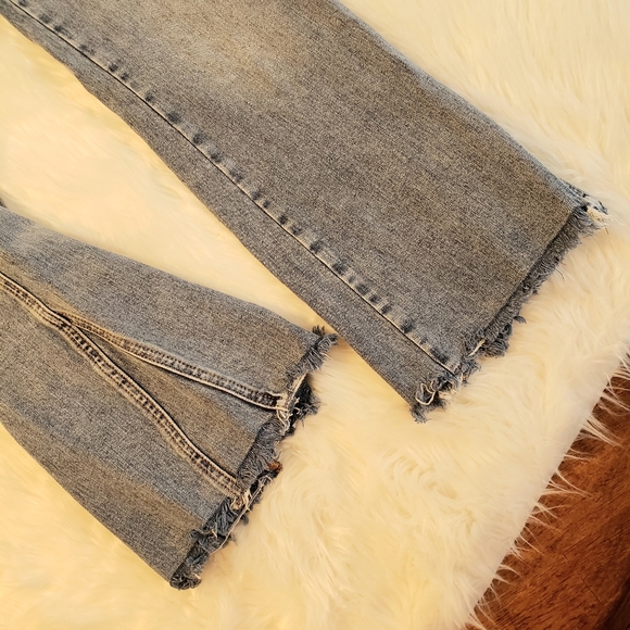 Free People Faded Jeans - Picture 4 of 8